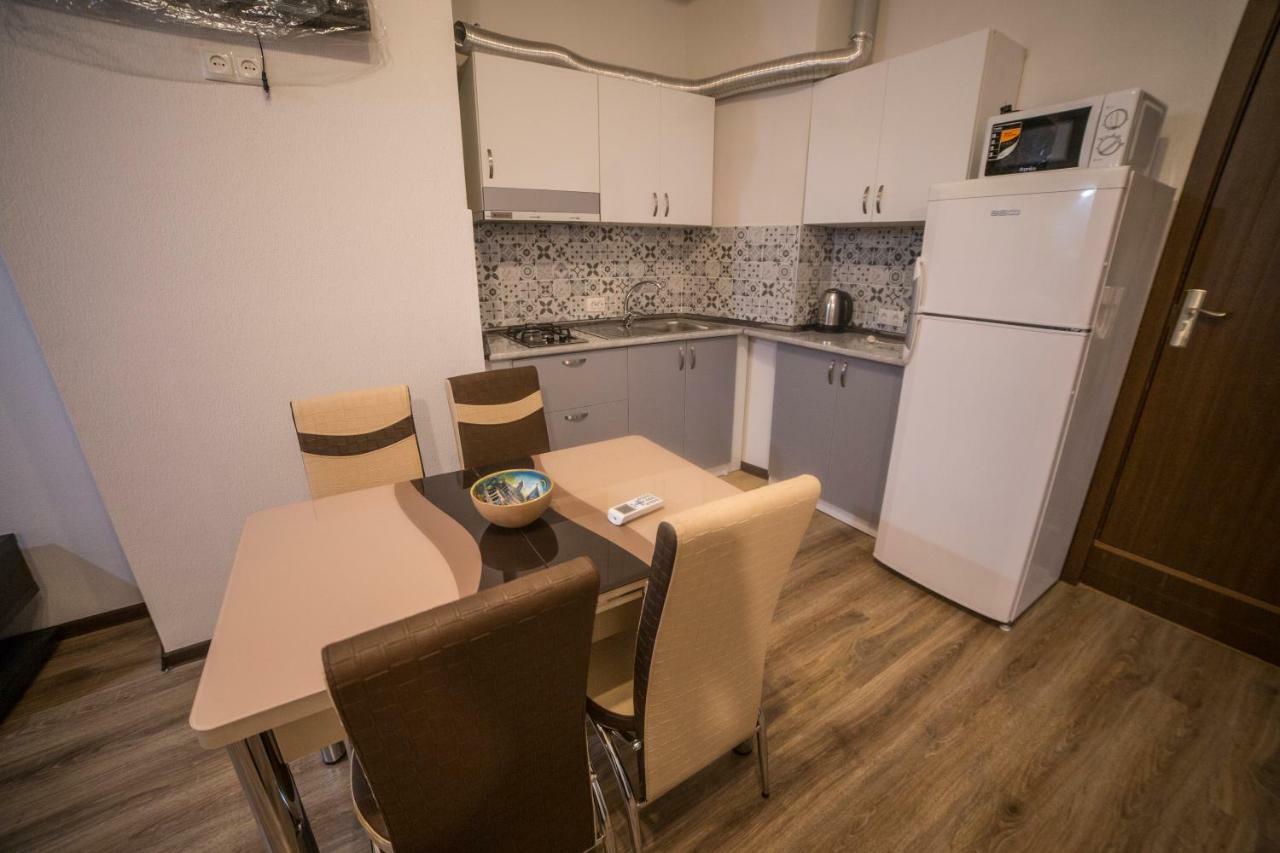 Your Apartment In This City N2 Tiflis Exterior foto