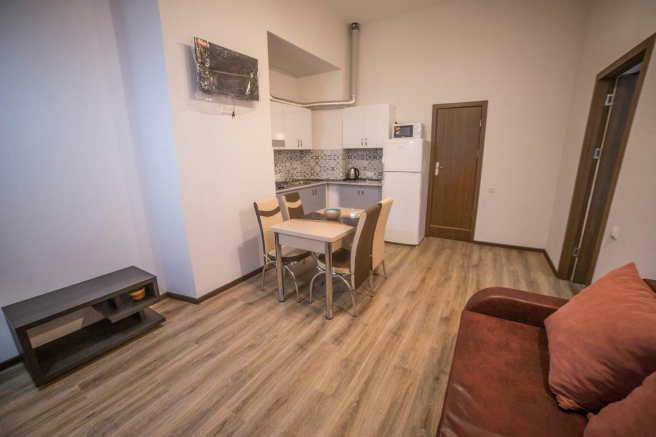 Your Apartment In This City N2 Tiflis Exterior foto